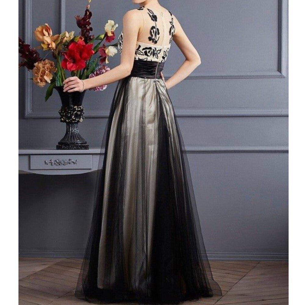 NEW JJ's House Princess Round Neck Lace Tulle Floor Length Gown SZ 14 - Picture 5 of 6